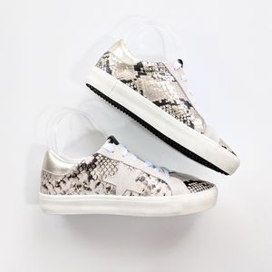 philosophy gold snake